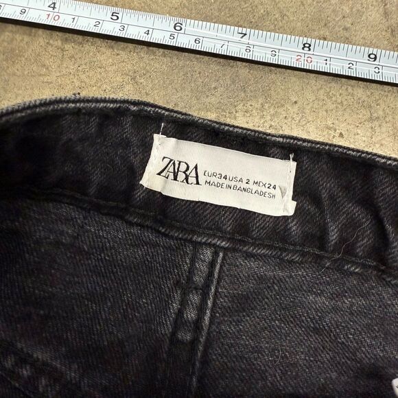 Zara faded vintage style black jean denim shorts - Picture 3 of 4